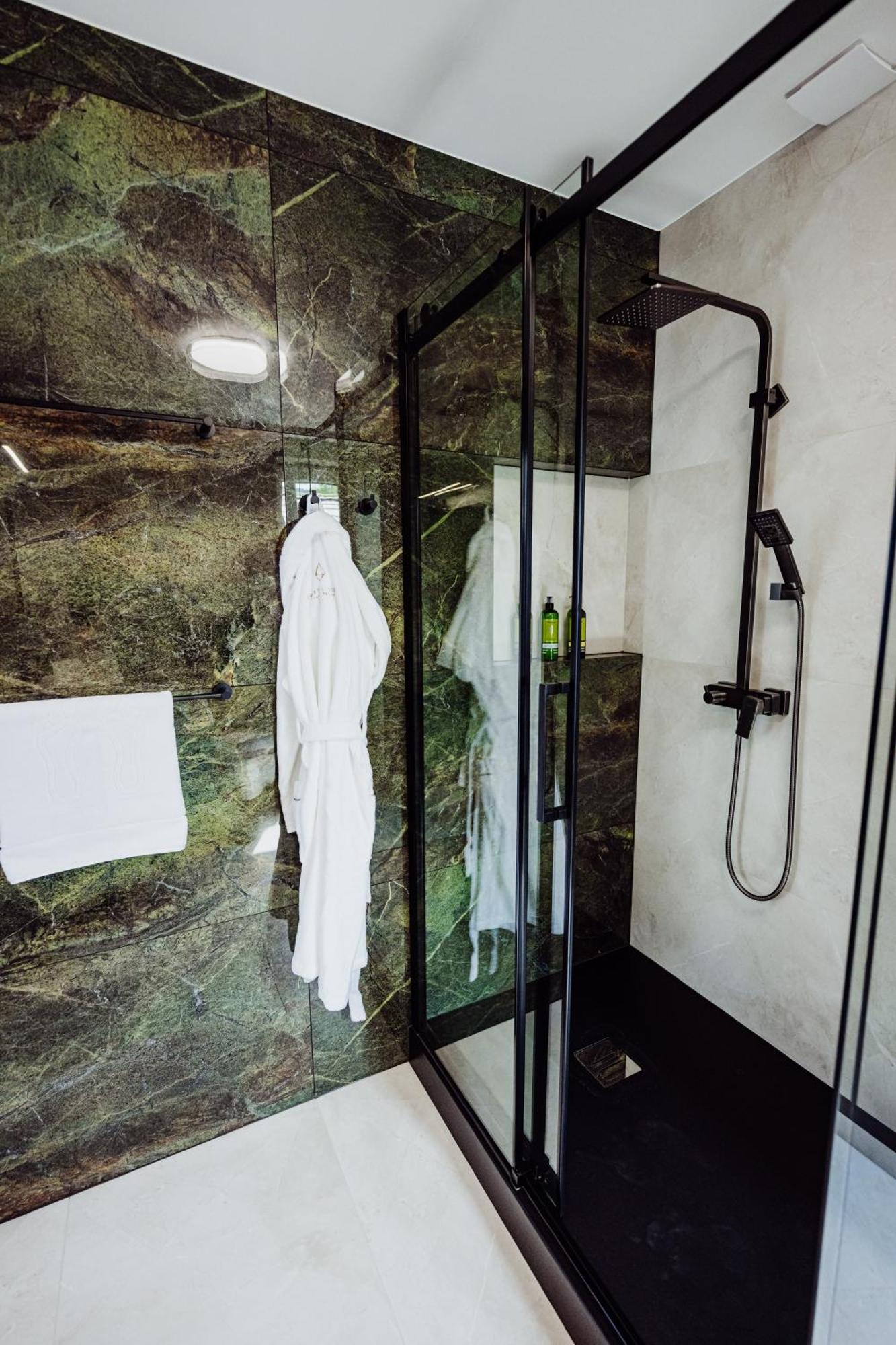 Cristalview Stay&Relax - Luksusowe Apartamenty- Zewnetrzne Jacuzzi- Przyjazne Dla Rodzin - Zwierzeta Akceptowane Podgórzyn Buitenkant foto